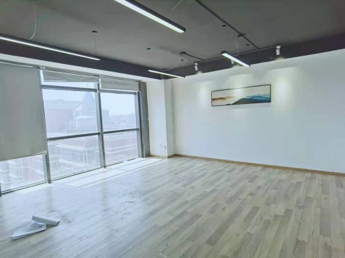 地铁上建 精装修 正对电梯办公室出租 视野开阔 随时看出租 办公楼租赁 北京我爱我家