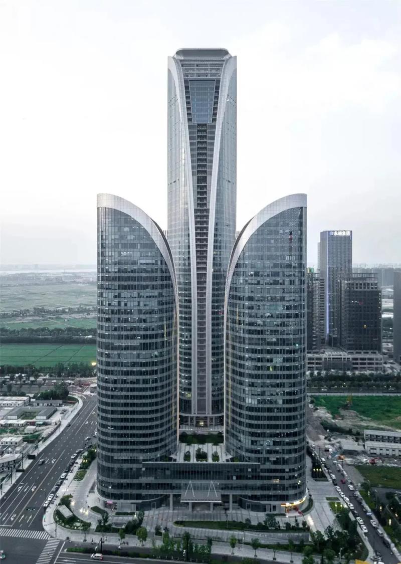 博地中心地铁上盖写字楼出租 优越地理位置与高品质办公空间的完美结合